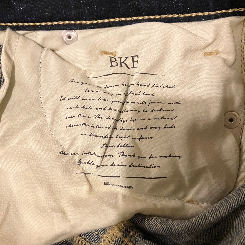 BKE. WAIST IS 14 1/2. INSEAM IS 33 INCHES. NO SIZE. Classic Blue Denim Jeans. - Picture 3 of 8